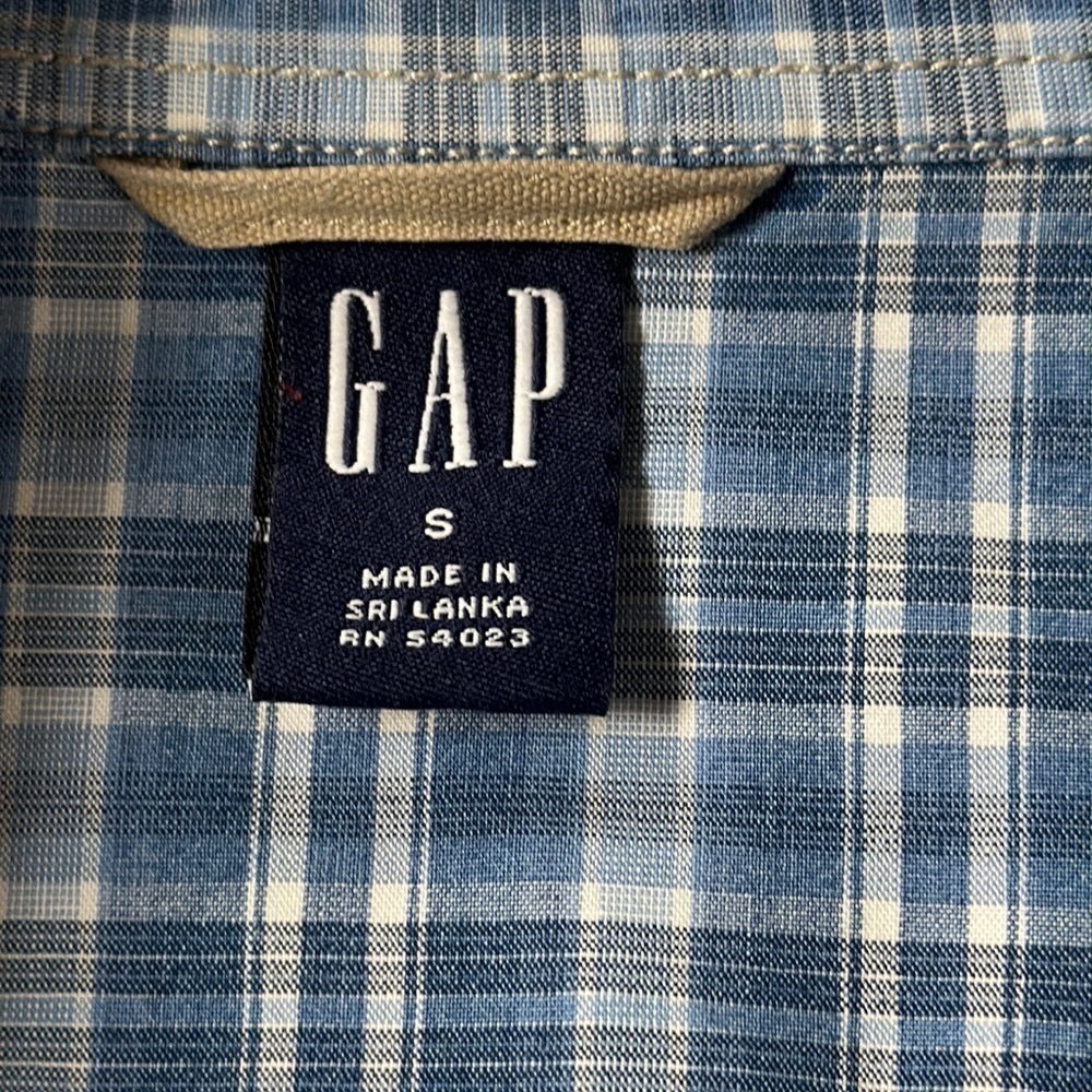 GAP Blue Plaid Men’s Western Shirt, snaps, SML, great condition - Picture 2 of 7